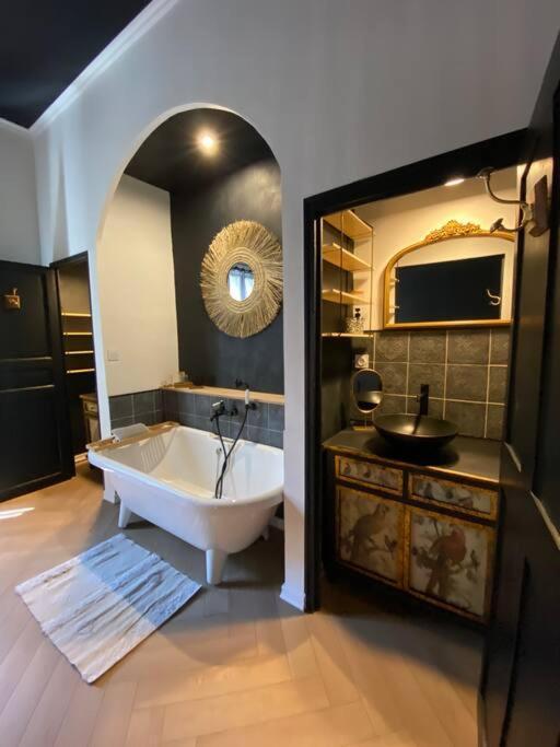 Merveilleuse Maison De Village Maillane Экстерьер фото